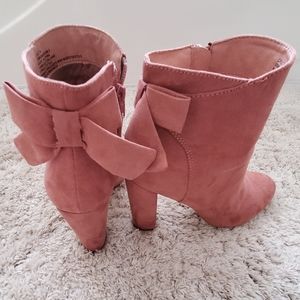Pink Shoe Dazzle Boots